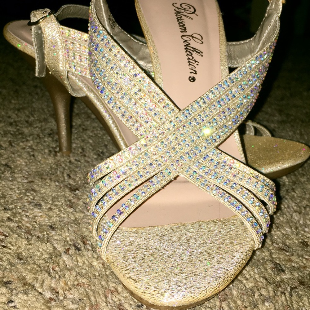 “De Blossom Collection” heels